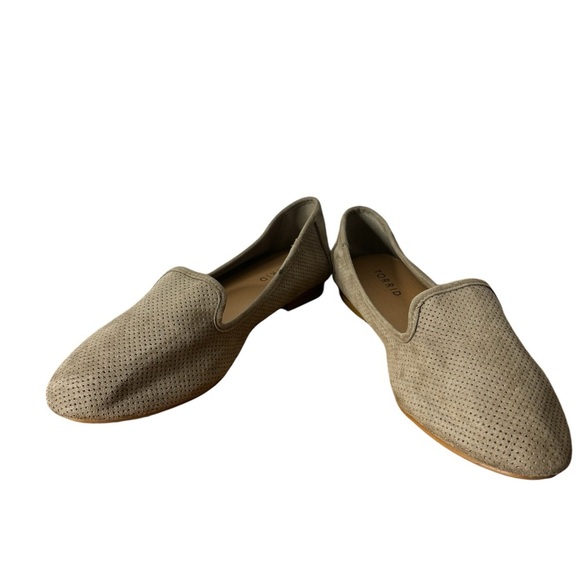 Torrid Perforated Flat Shoes Women’s 9.5WW Tan Loafers Faux Suede Taupe Slip On - Picture 1 of 6